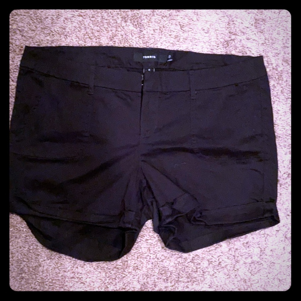 Torrid Size 18 stretchy shorts
